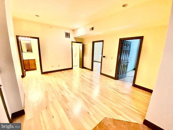 4th image of 441 N 13th St #4A