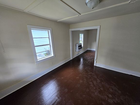 5th image of 4106 4th St