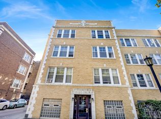 217 Chicago Ave APT 3, Oak Park, IL 60302