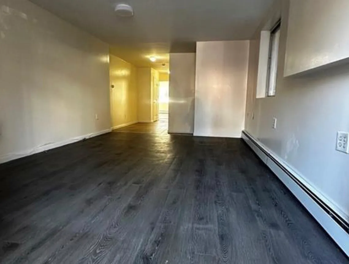 2 bed, $2,500 — Photo 1