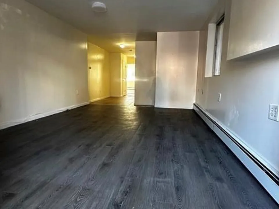 2758 Barnes Ave #1