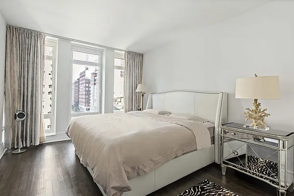 Rented by Compass | media 31