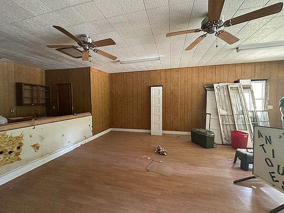 5th image of 1001 N Independence Ave