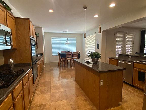 3rd image of 18694 E Cardinal Way
