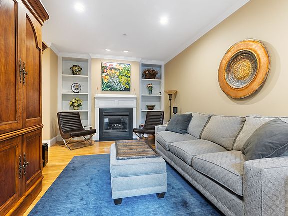 5th image of 142 Bigelow St Unit 136B