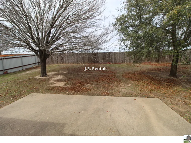 5211 James Loop — Photo 29