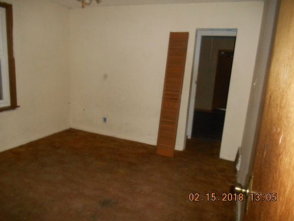 3rd image of 653 Wentworth Ave