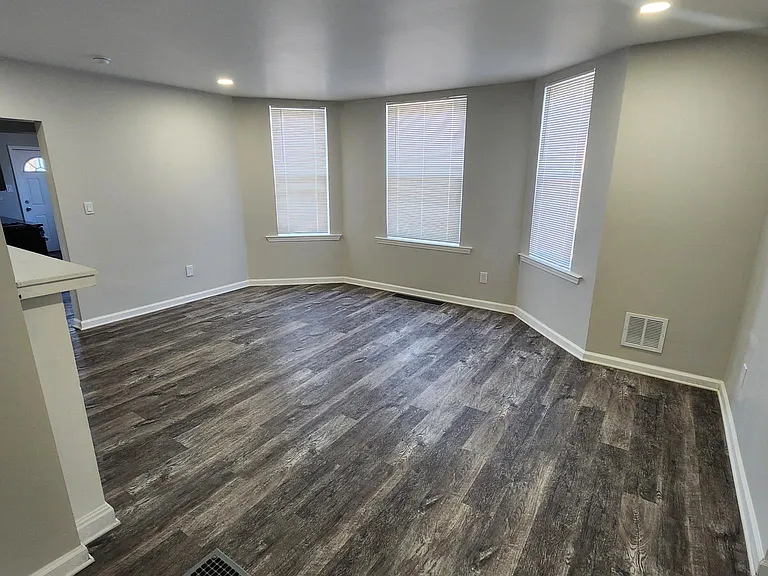 1815 Termon Ave #1A — Photo 4