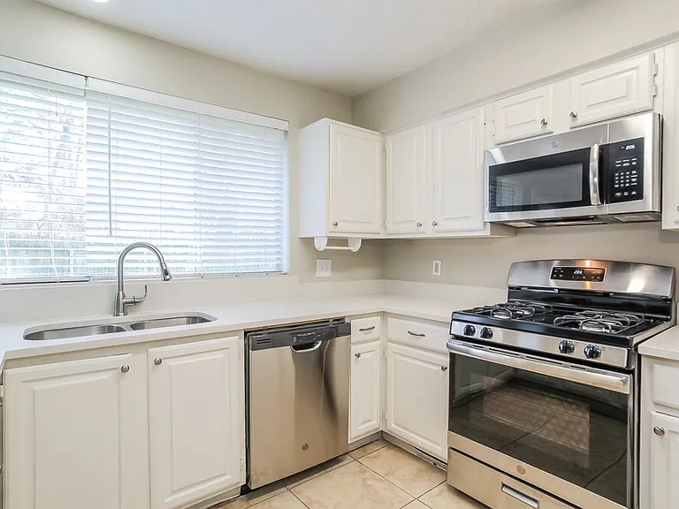 12603 Mill Ridge Dr — Photo 7