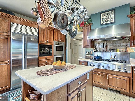 4th image of 130 Eastwood Cir