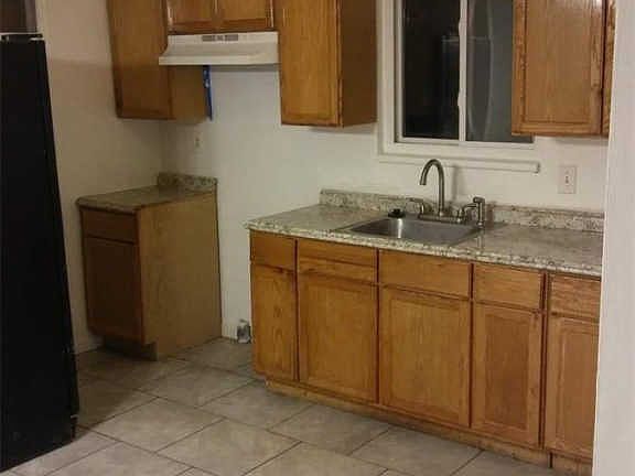 3rd image of 5332 Hern Dr