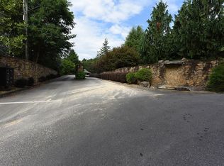 Leslie Way, Sevierville, TN 37876