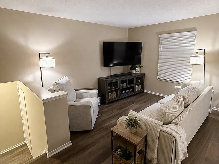 3818 Quail Hollow Dr — Photo 3