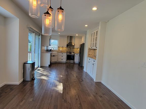 4th image of 46400 Briargate Dr