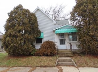 1904 W 9th St, Muncie, IN 47302