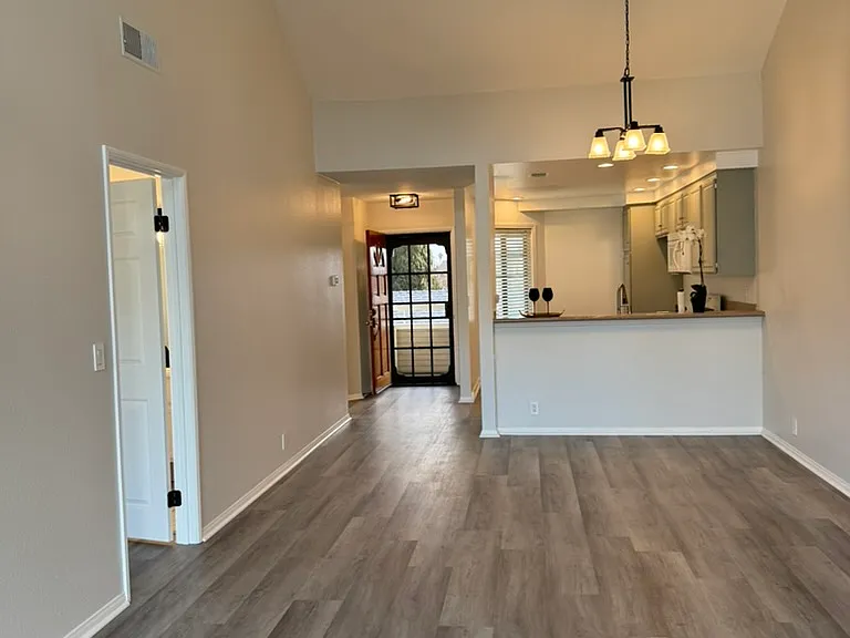 1857 W Falmouth Ave — Photo 2