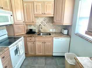 392 Brighton J, Boca Raton, FL 33434