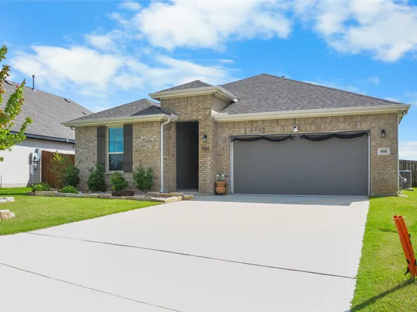 808 Jaguar Rdg, Godley, TX 76044