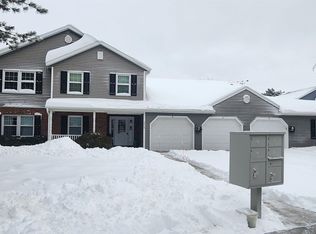2510 Village Ln APT A, Oshkosh, WI 54904