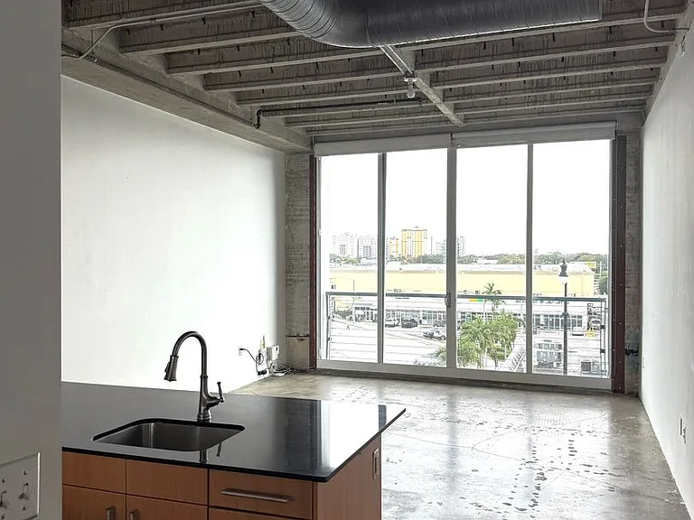 8101 Biscayne Blvd #410 — Photo 5