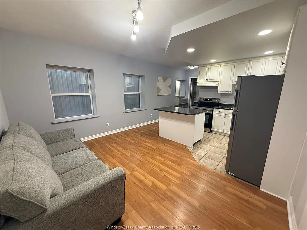 1 bed, $1,600 — Photo 2