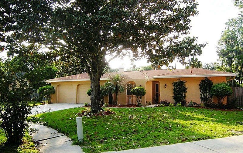 2nd image of 751 Night Owl Ct