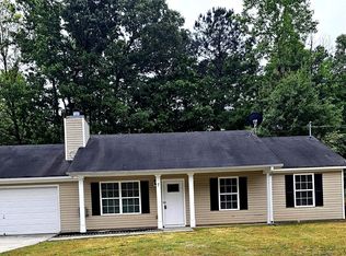 7 Chelsea Ln, Grantville, GA 30220