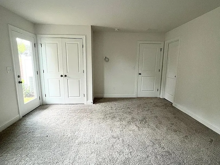 9214 Walnut Hill Rd NW — Photo 2