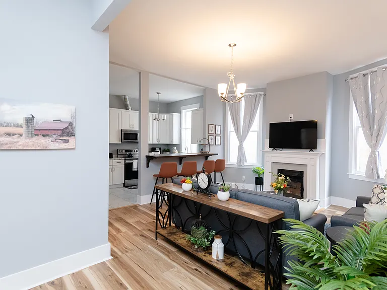 408 E Henry St #408 — Photo 12