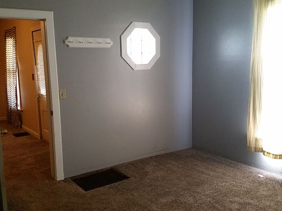 Master looking into living 