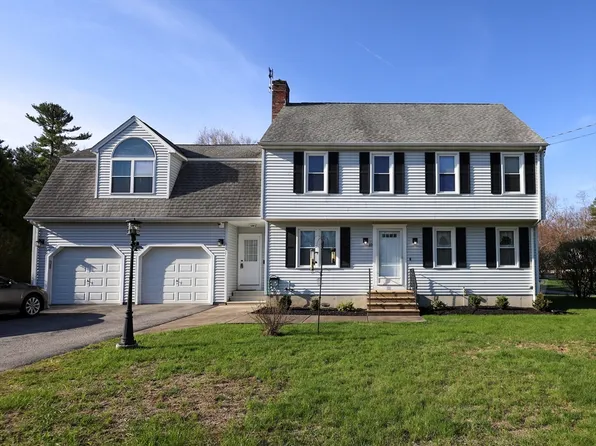10 Pond St, Douglas, MA 01516