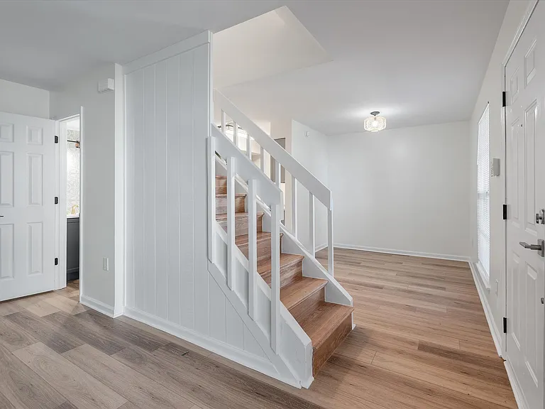 2494 Etiwan Ave #K11 — Photo 13