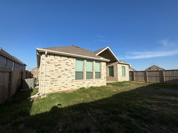 2905 Lago Costa Dr, La Marque, TX 77568