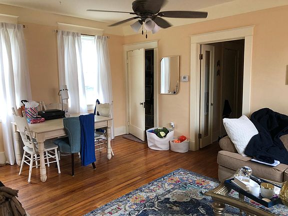 5th image of 909 Wilson Dr #B