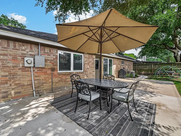 22939 Indian Ridge Dr — Photo 34