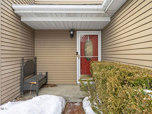 2nd image of 5 York Road