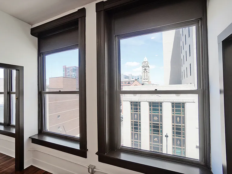 907 Main St #10 — Photo 11