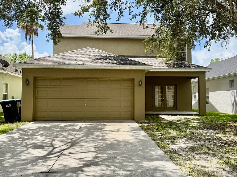 14205 Bridgewater Crossings Blvd — Photo 2