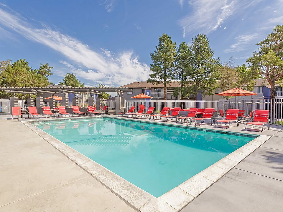 Resort-Style Pool