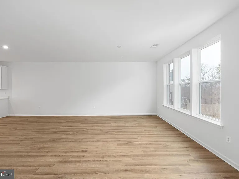 2546 Neabsco Common Pl — Photo 3