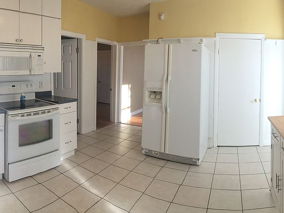 1st Floor - Kitchen