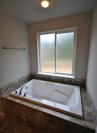 3rd image of 4314 5th Ave NW