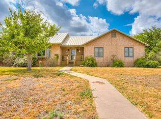 206 Willow Pond St, Ballinger, TX 76821