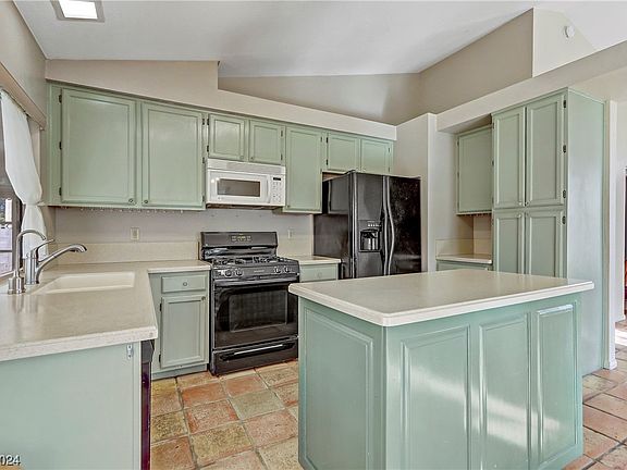 5th image of 5525 Rock Creek Ln