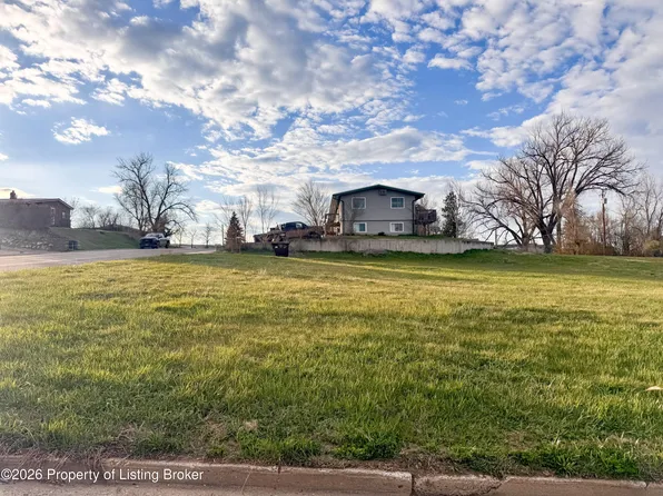 Main St E, Killdeer, ND 58640