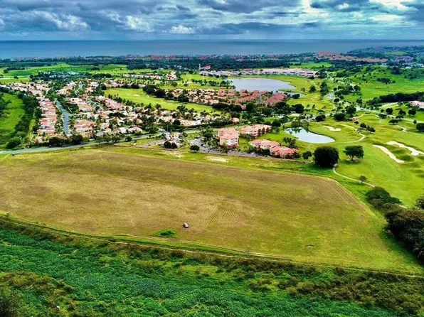 Academy Dr, Humacao, PR 00791