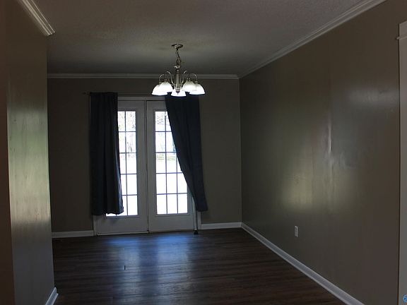 4th image of 1139 Roundtop Rd