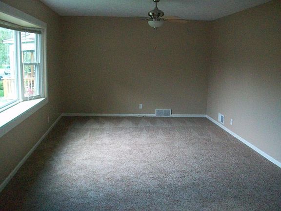 5th image of 3620 Avenue B