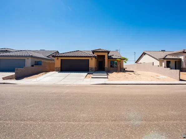 4011 E Jaxon St, San Luis, AZ 85336