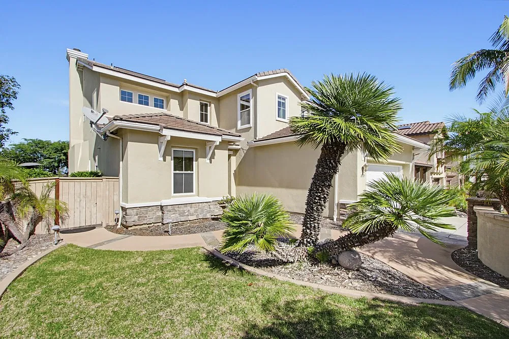 5 bed, 3108 sqft, $5,995 — Photo 3